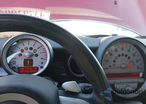 2010 Mini Cooper S из США, поврежденный, VIN WMWMF7C57ATZ73096